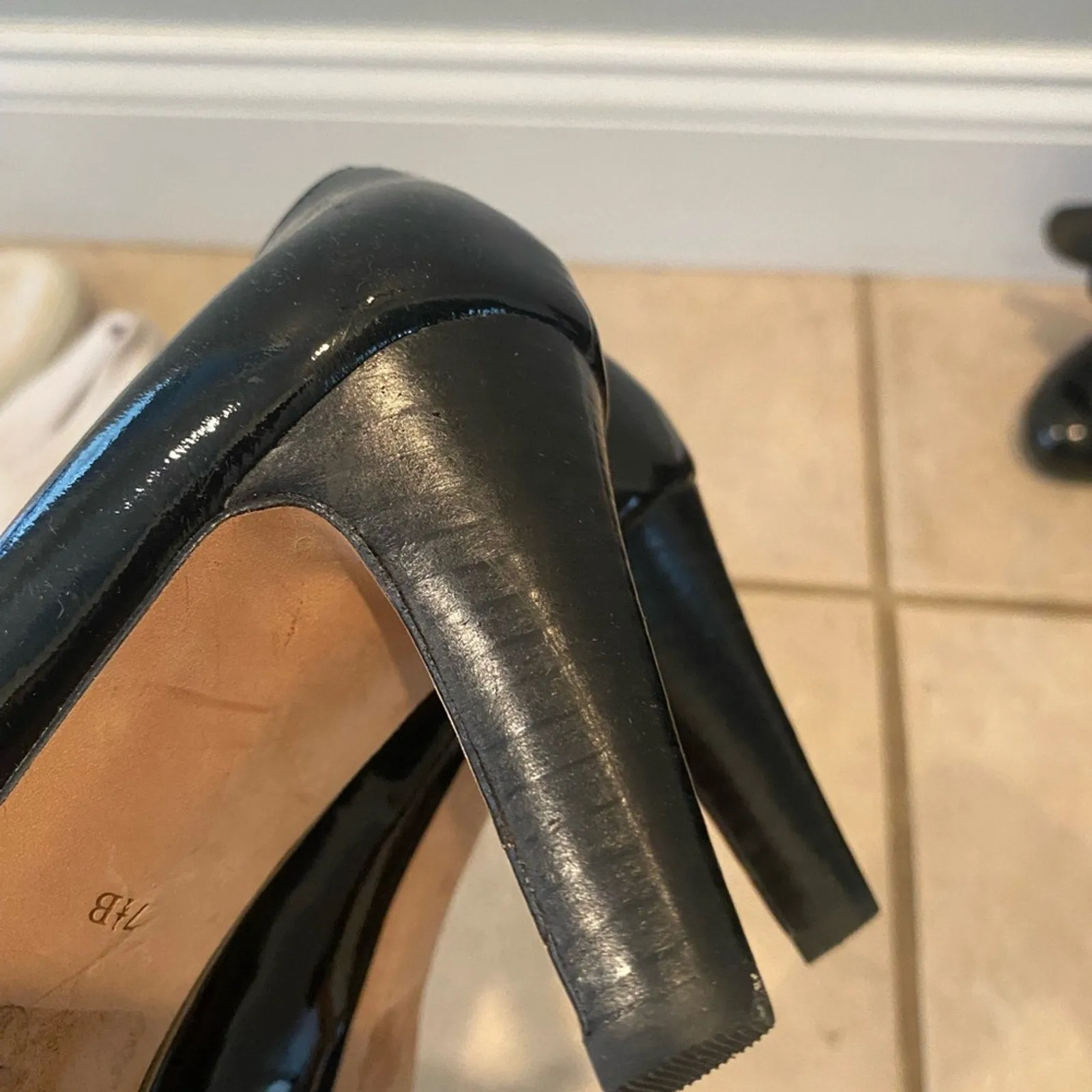 Cole Haan Black Patent Pumps Size 7.5