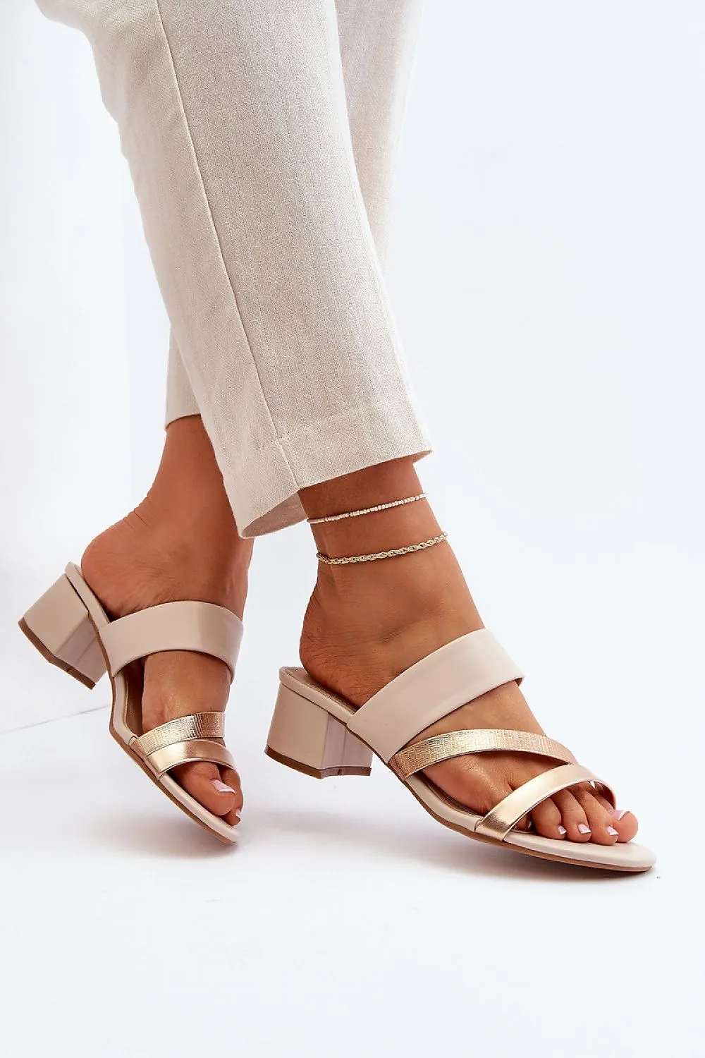 Flip-flops model 194382 Step in style