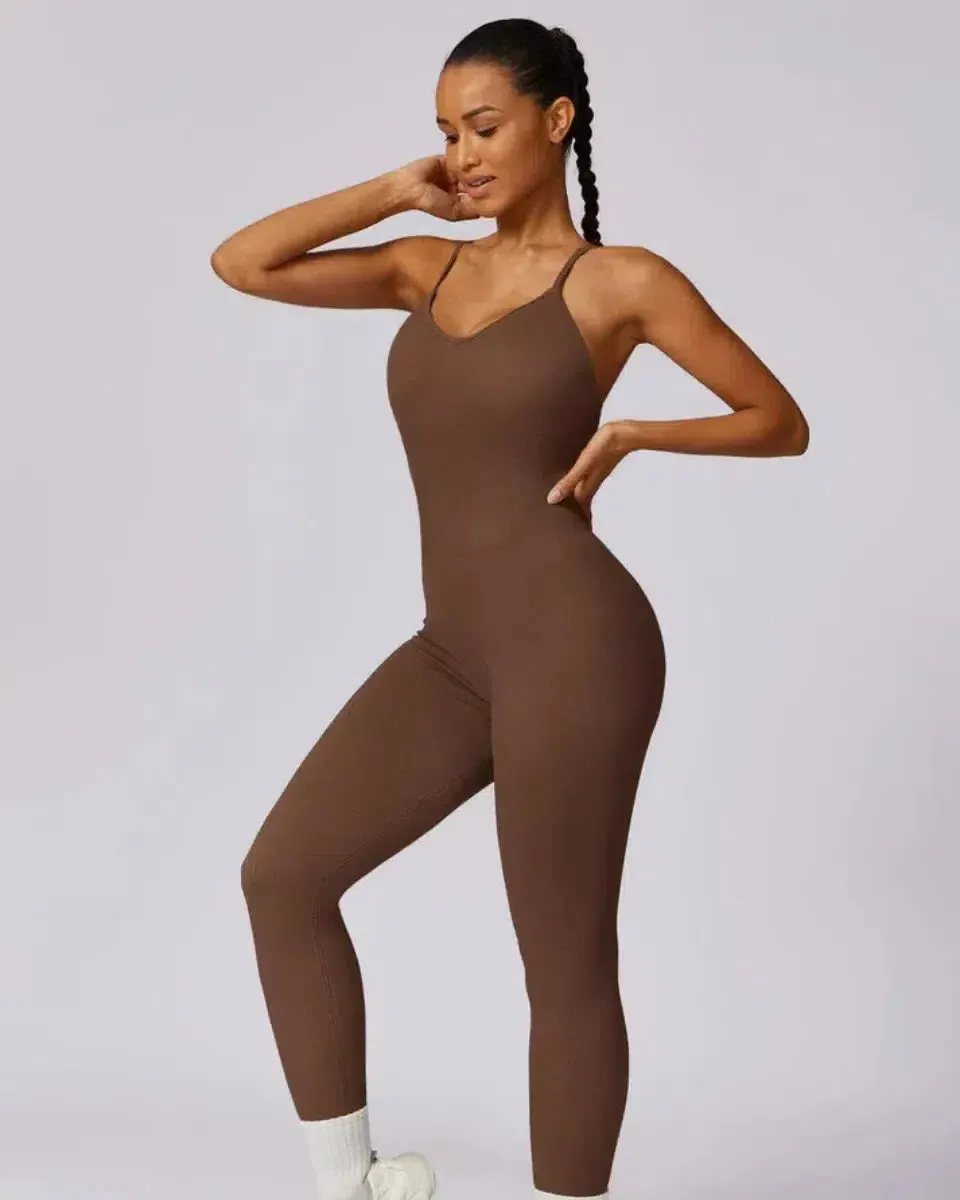 Solara – V-neckline – Modern active jumpsuit