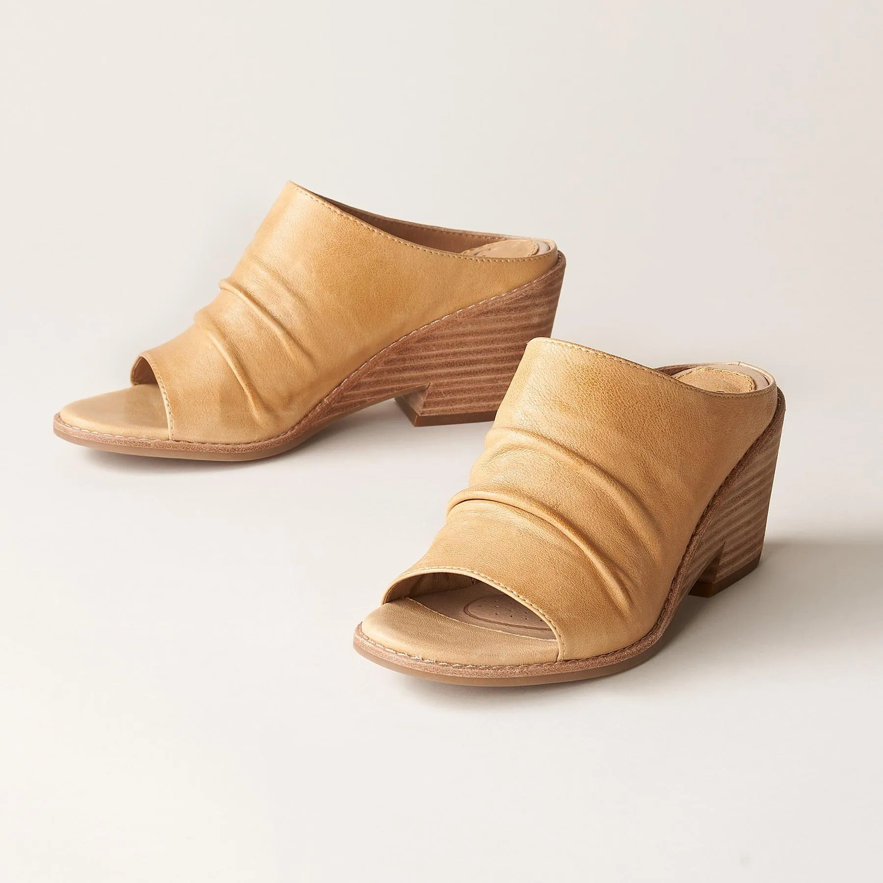 Strathmore Sandals