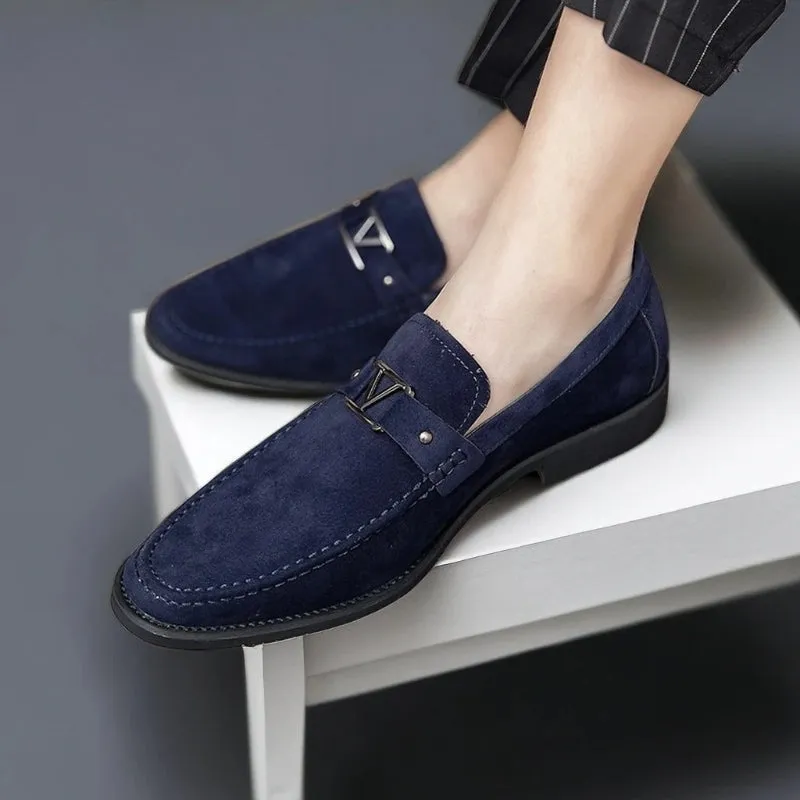 VIEATRA SUEDE LOAFERS